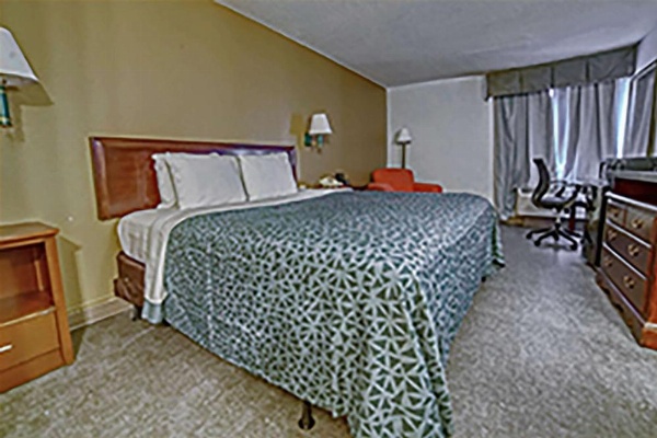 Econo Lodge Raleigh near Walnut Creek Amphitheatre image 30