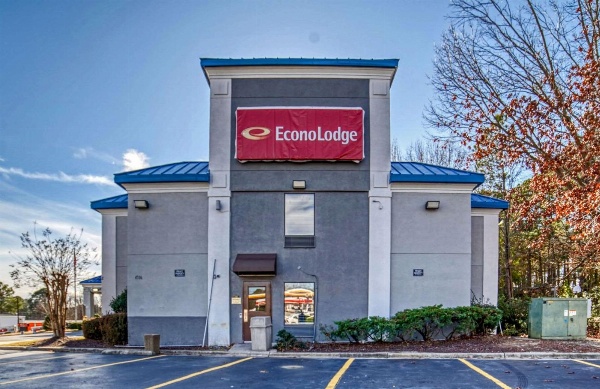 Econo Lodge Raleigh near Walnut Creek Amphitheatre image 6